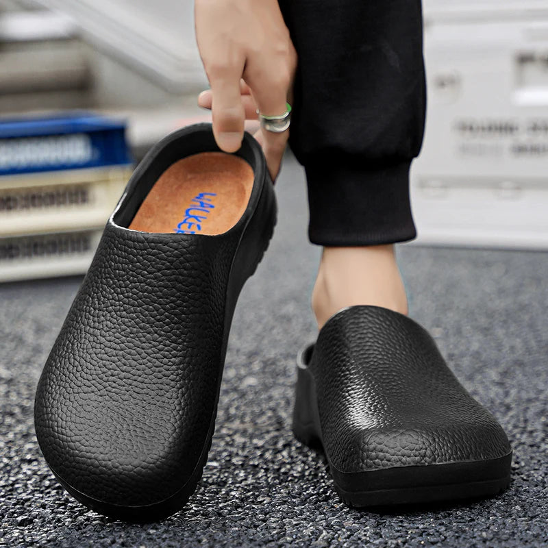 Men's Summer Slippers Oil-resistant Chef Non-slip Shoes Kitchen Shoes For Men Nurse Work Shoe Casual EVA Lightweight Soft Clogs